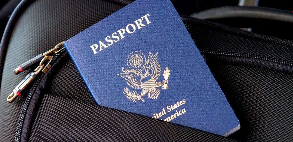 Имеет ли право инспектор ДПС требовать паспорт у пешехода?