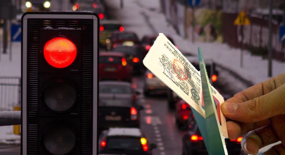 Лишение водительских прав за проезд на красный свет 